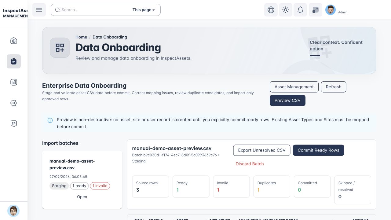 Data Onboarding preview with ready, duplicate and invalid synthetic rows